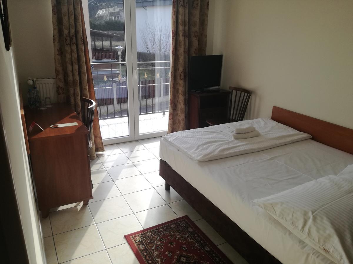 Villa Minerva Ζιελόνα Γκόρα Εξωτερικό φωτογραφία